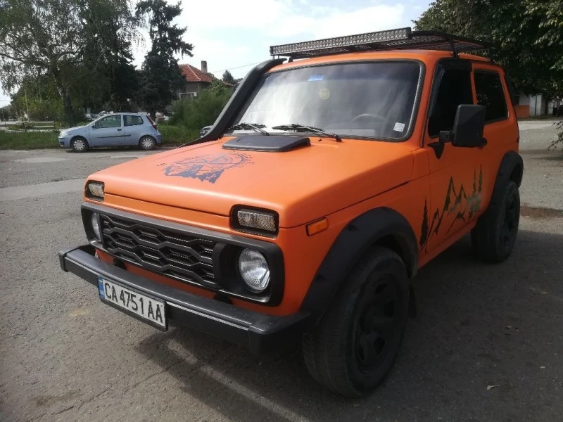 Lada Niva 1.7i Газ, снимка 3 - Автомобили и джипове - 46826437