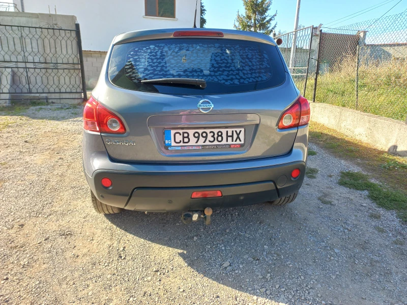 Nissan Qashqai 2.0, снимка 5 - Автомобили и джипове - 47107119