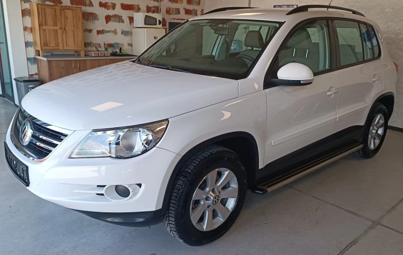 VW Tiguan 2.0TDI, снимка 2 - Автомобили и джипове - 47294954