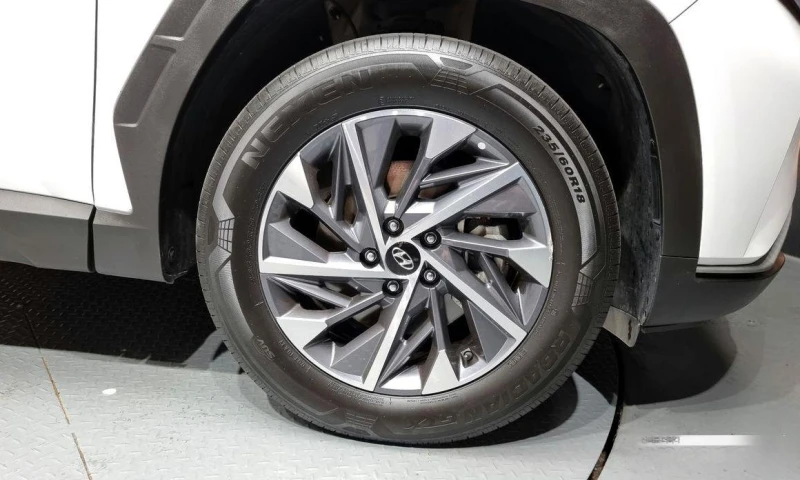 Hyundai Tucson Gasoline 1.6 Turbo 2WD Premium, снимка 5 - Автомобили и джипове - 52069892