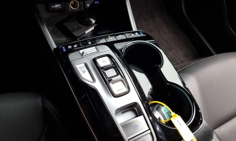 Hyundai Tucson Gasoline 1.6 Turbo 2WD Premium, снимка 9 - Автомобили и джипове - 52069892