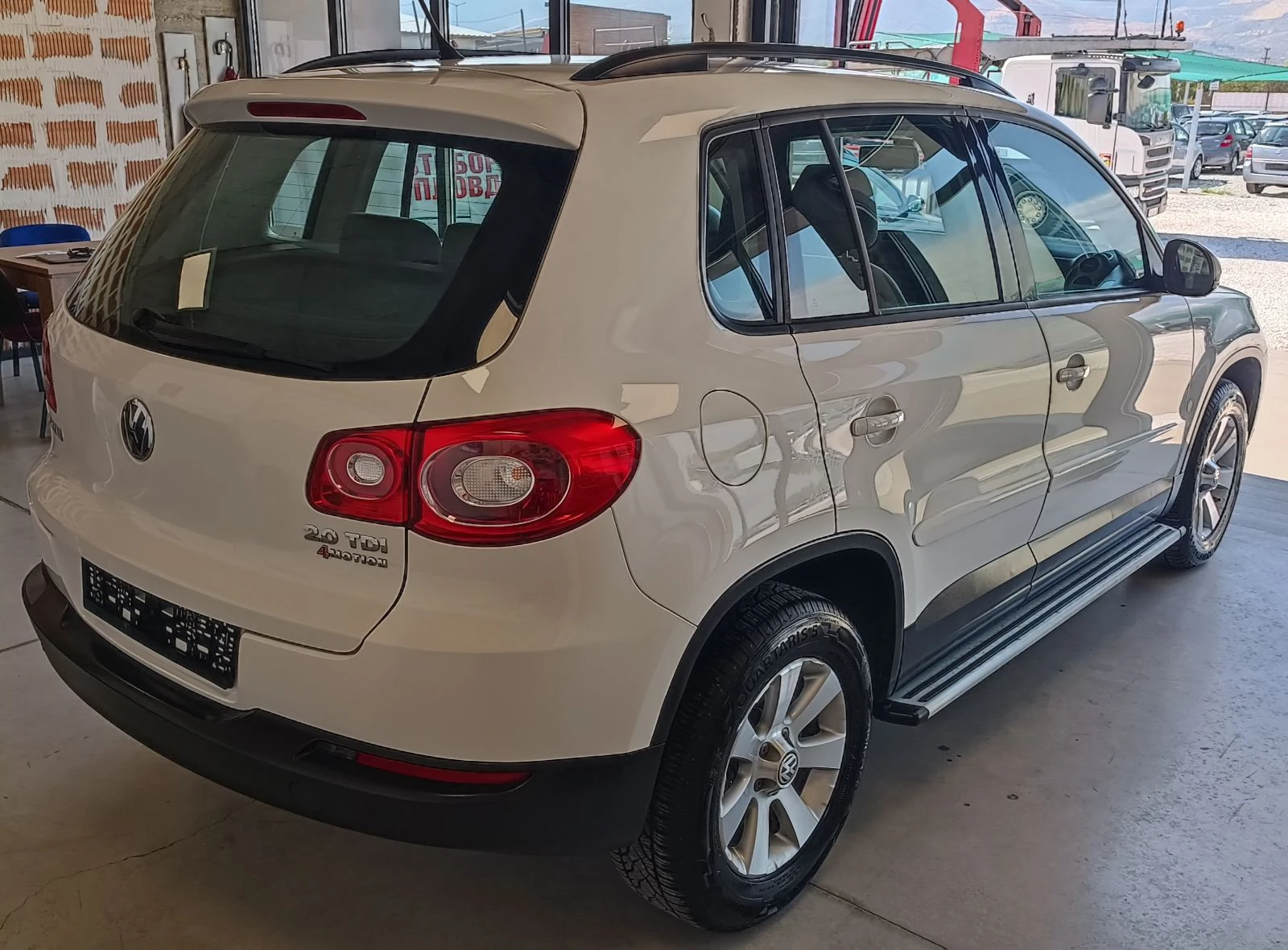 VW Tiguan 2.0TDI - изображение 4