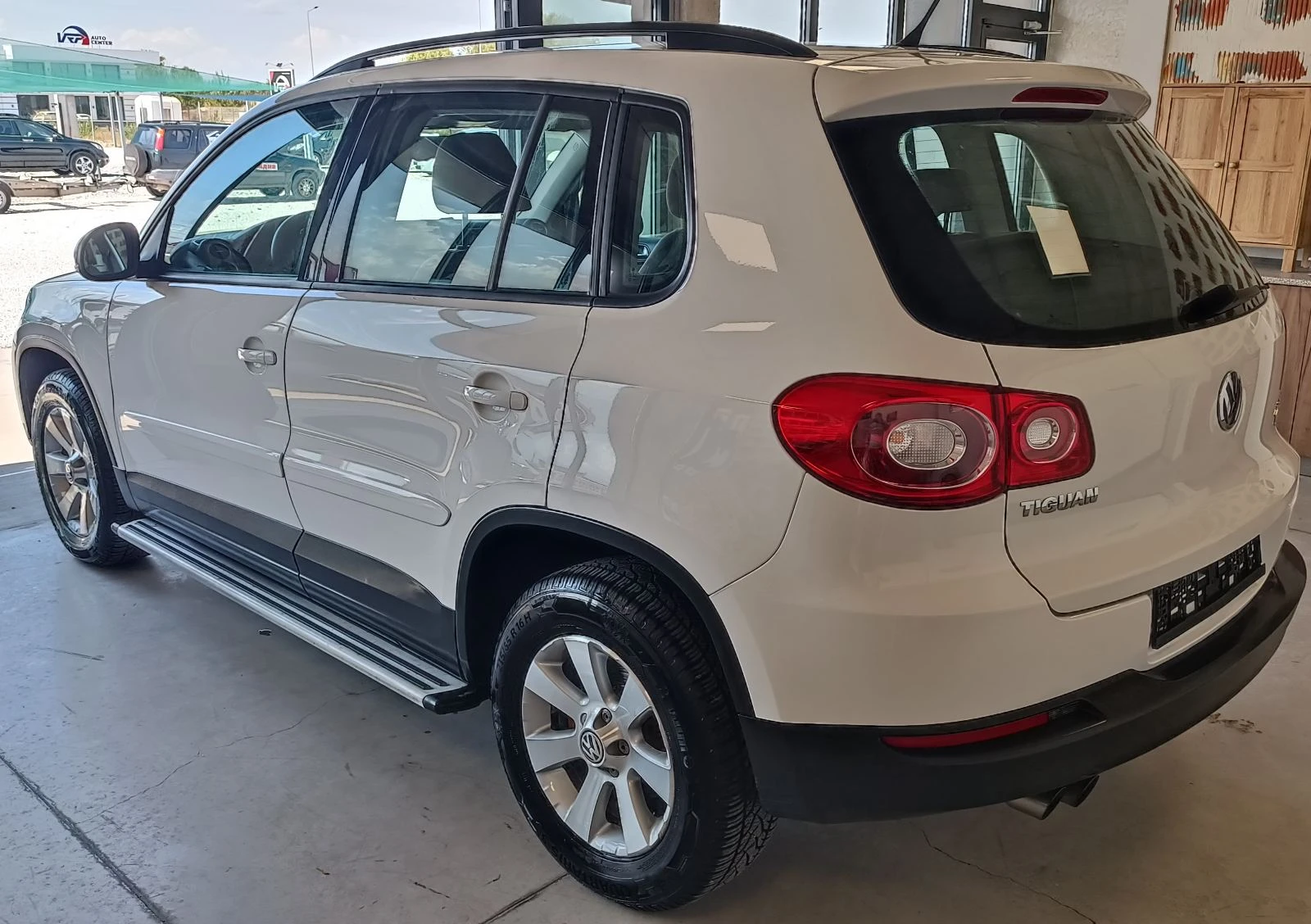 VW Tiguan 2.0TDI - изображение 6