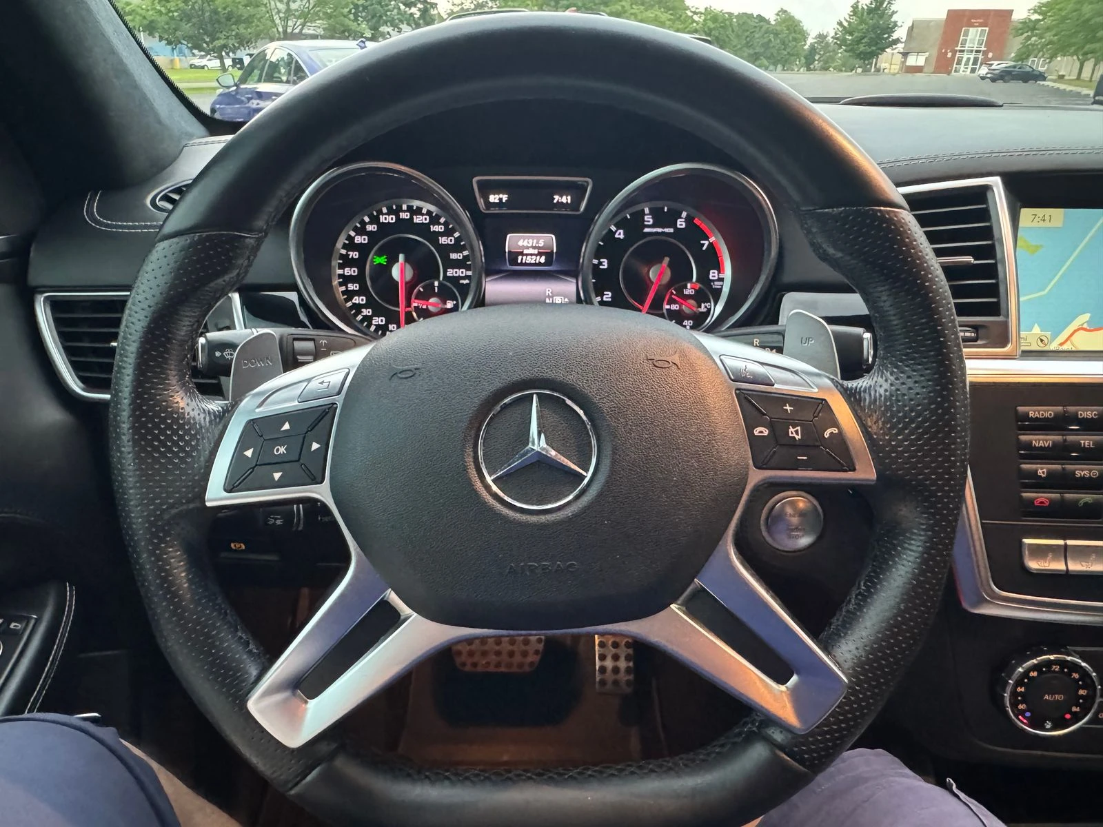 Mercedes-Benz ML 63 AMG DISTRONIK* ОБДУХ* ПОДГРЕВ* LANE ASSIST* HARMAN* KE - изображение 6