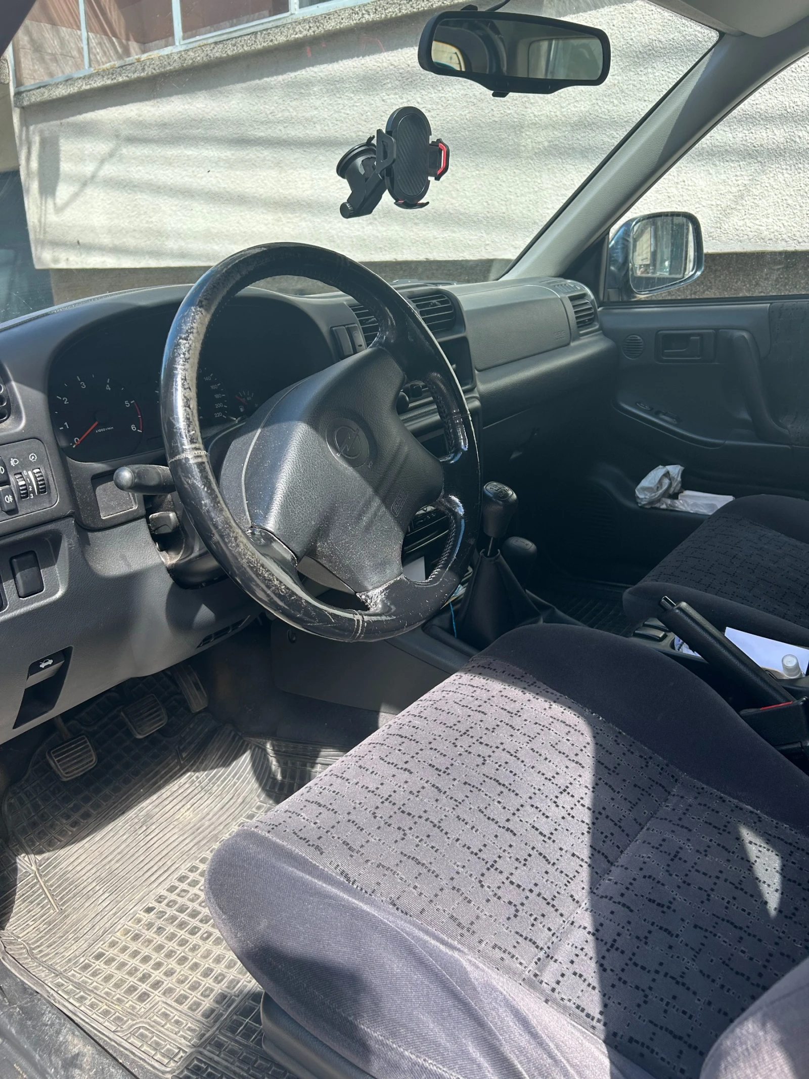 Opel Frontera DTL16V - изображение 6