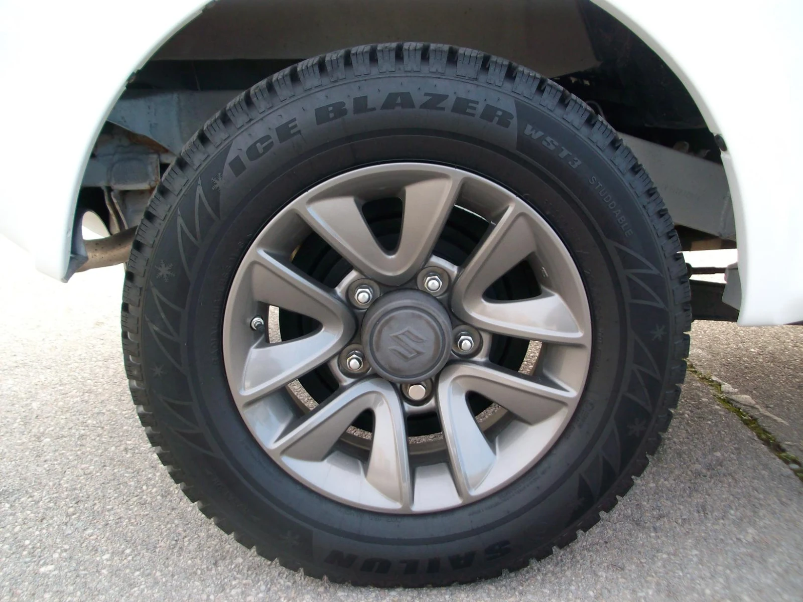 Suzuki Jimny 1.3i* 36 000 km* 4x4* Klimatik* KATO OT MAGAZINA ! | Mobile.bg   16