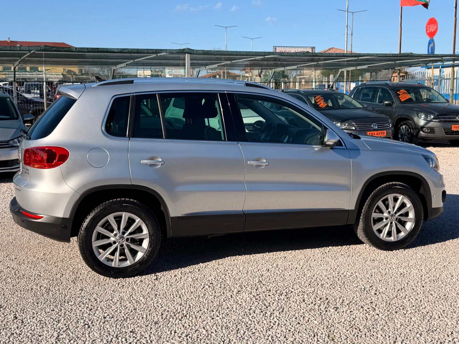 VW Tiguan 2.0TDI* NAVI* 100%km* KAMERA* LIZING, снимка 4 - Автомобили и джипове - 54146818