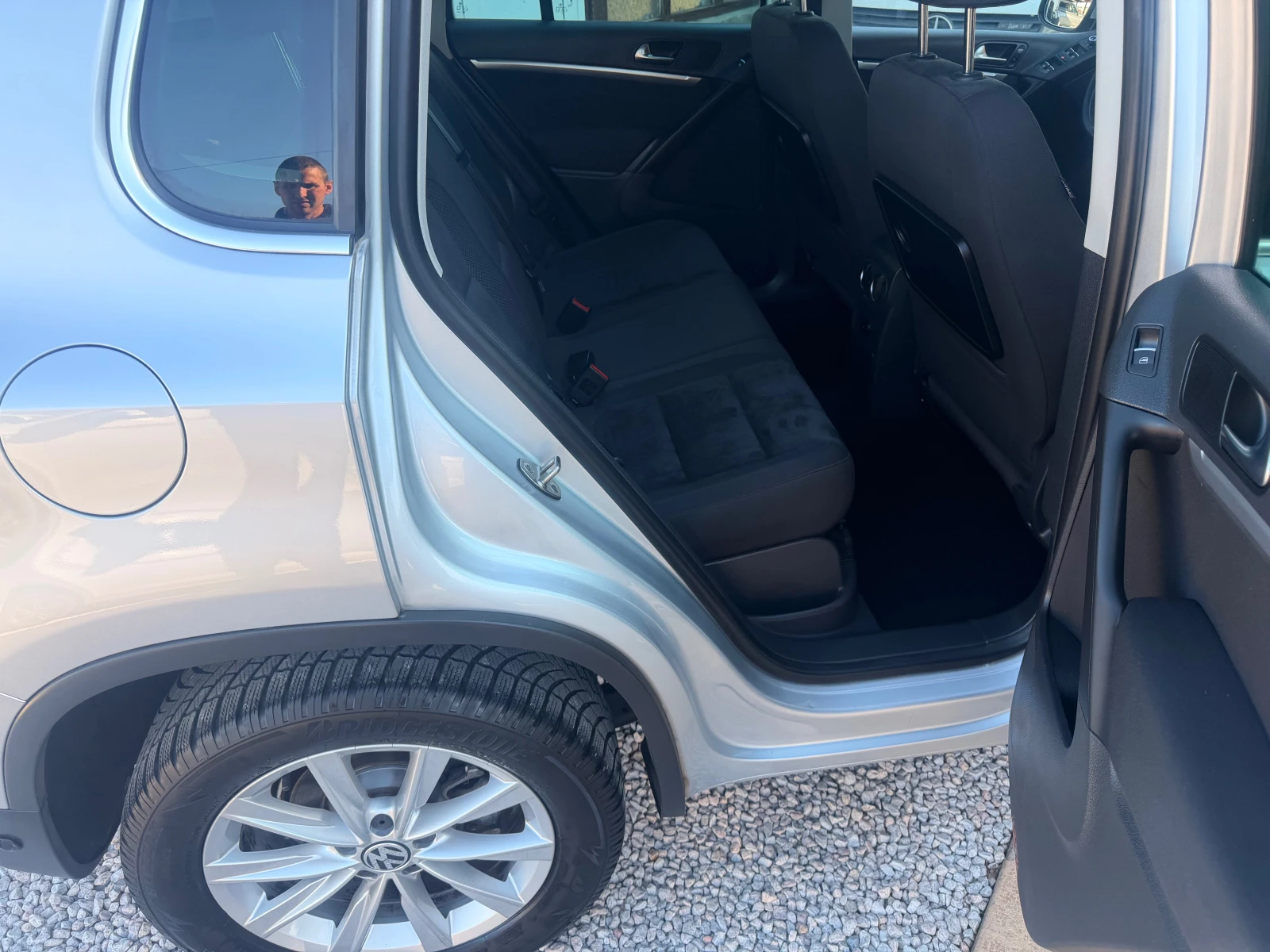 VW Tiguan 2.0TDI* NAVI* 100%km* KAMERA* LIZING, снимка 16 - Автомобили и джипове - 54146818