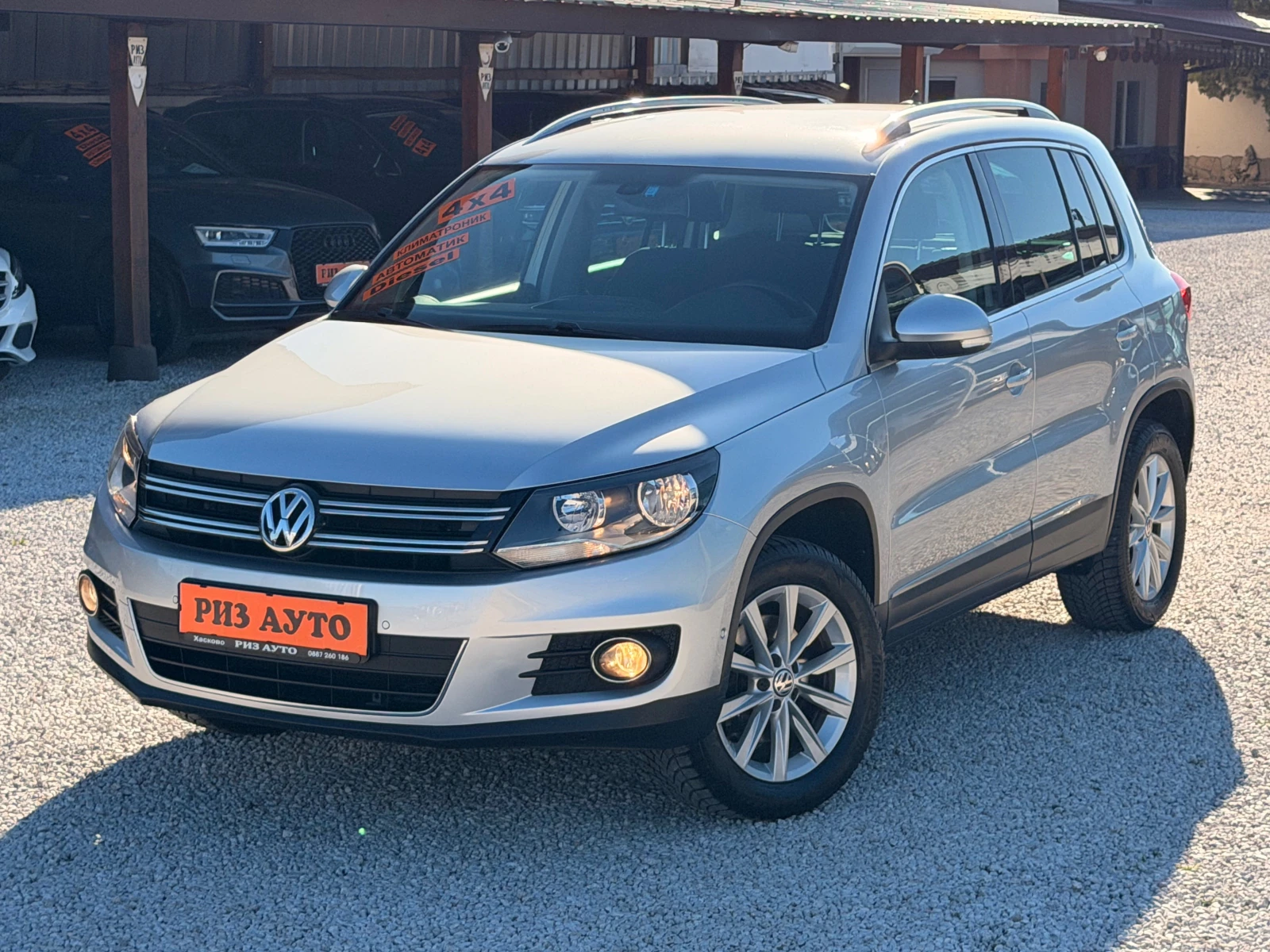 VW Tiguan 2.0TDI* NAVI* 100%km* KAMERA* LIZING, снимка 14 - Автомобили и джипове - 54146818