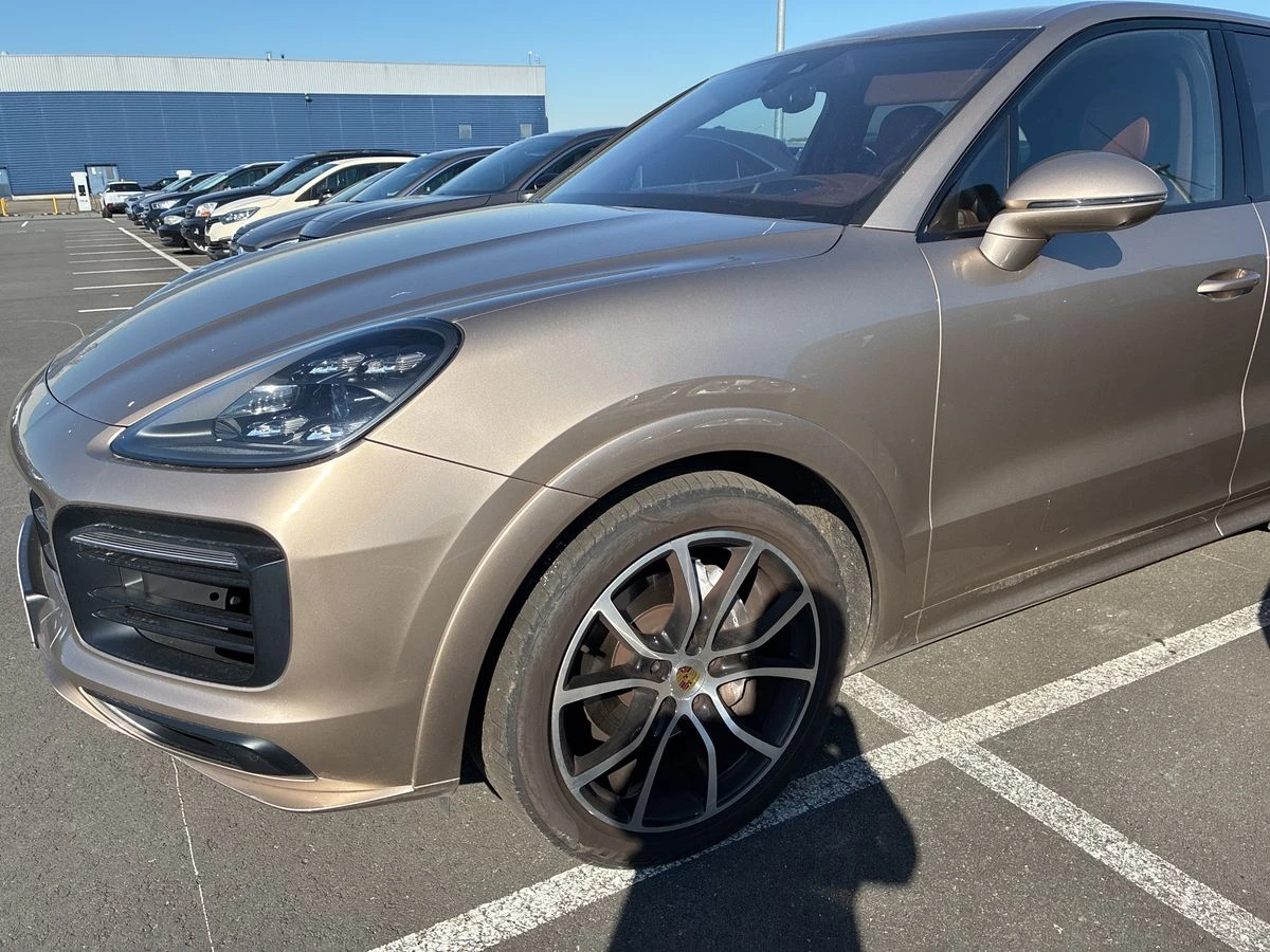 Porsche Cayenne Matrix* 360* Bose* Pano* Carplay* Обдух, снимка 4 - Автомобили и джипове - 54528458