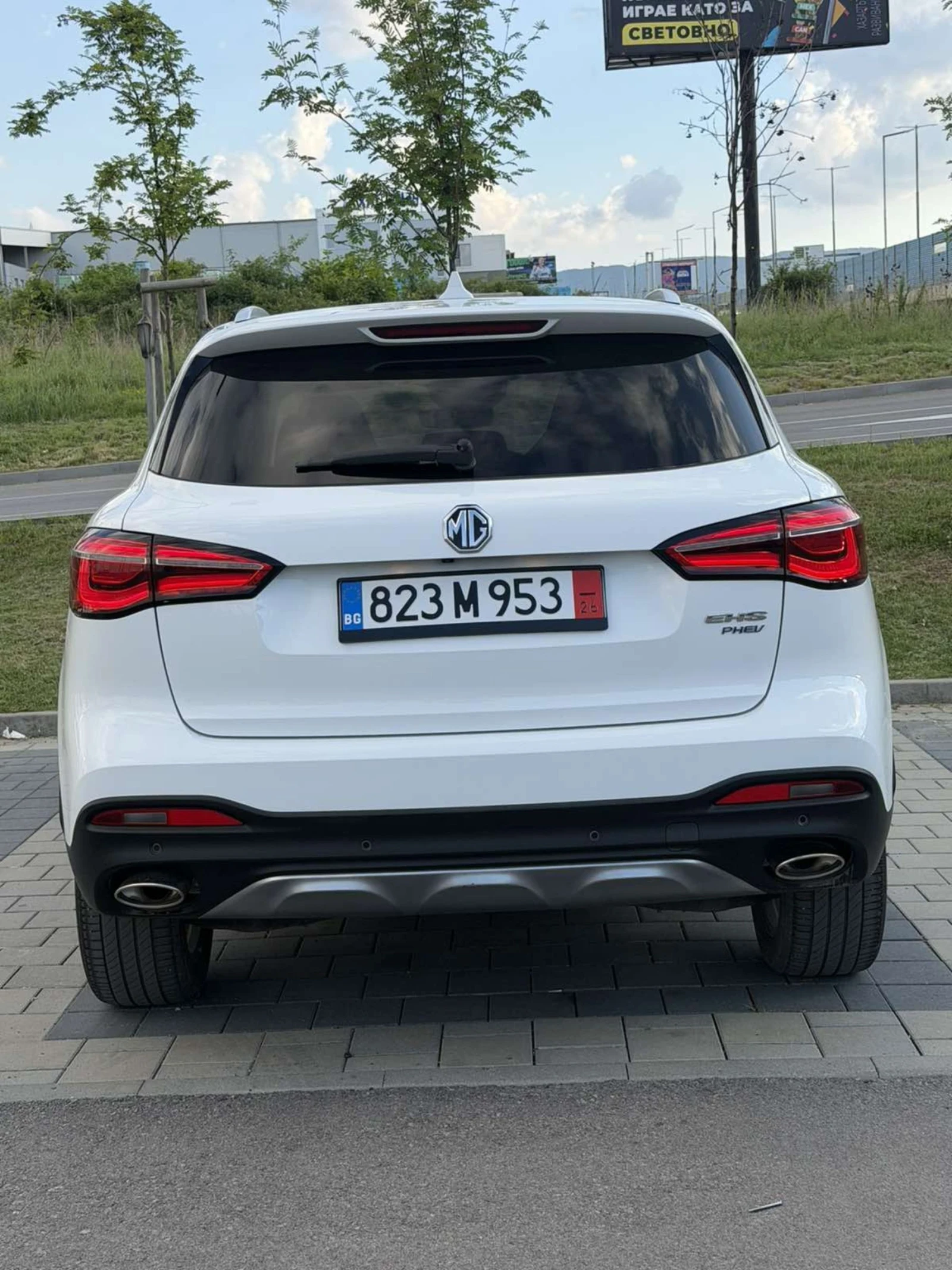 Kia Sportage MG EHS Plug In Hybrid 37000km, снимка 3 - Автомобили и джипове - 54817222