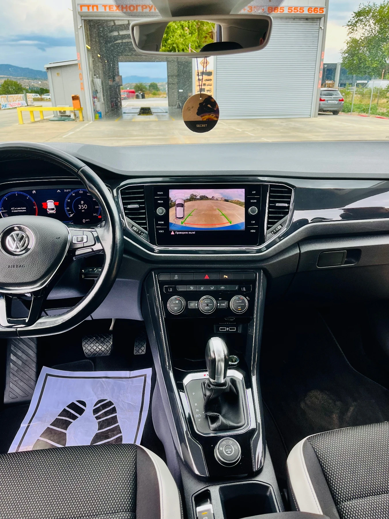 VW T-Roc, снимка 11 - Автомобили и джипове - 55467030