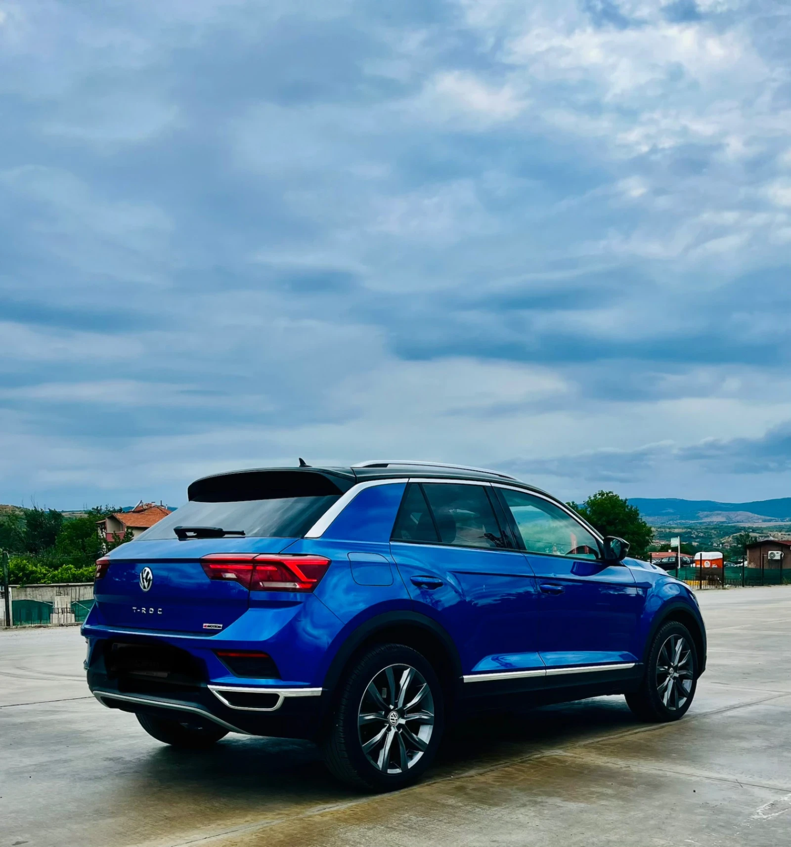 VW T-Roc, снимка 10 - Автомобили и джипове - 55467030