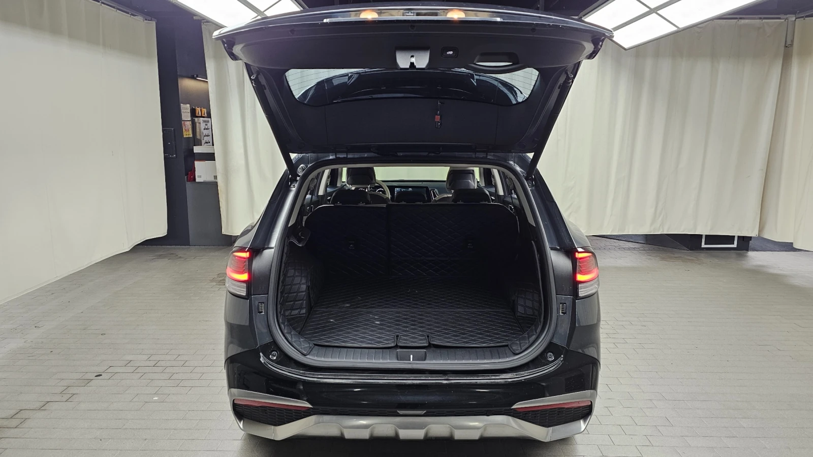 Kia Sportage 1.6 T-GDI Hybrid Signature 4WD, снимка 15 - Автомобили и джипове - 55610932