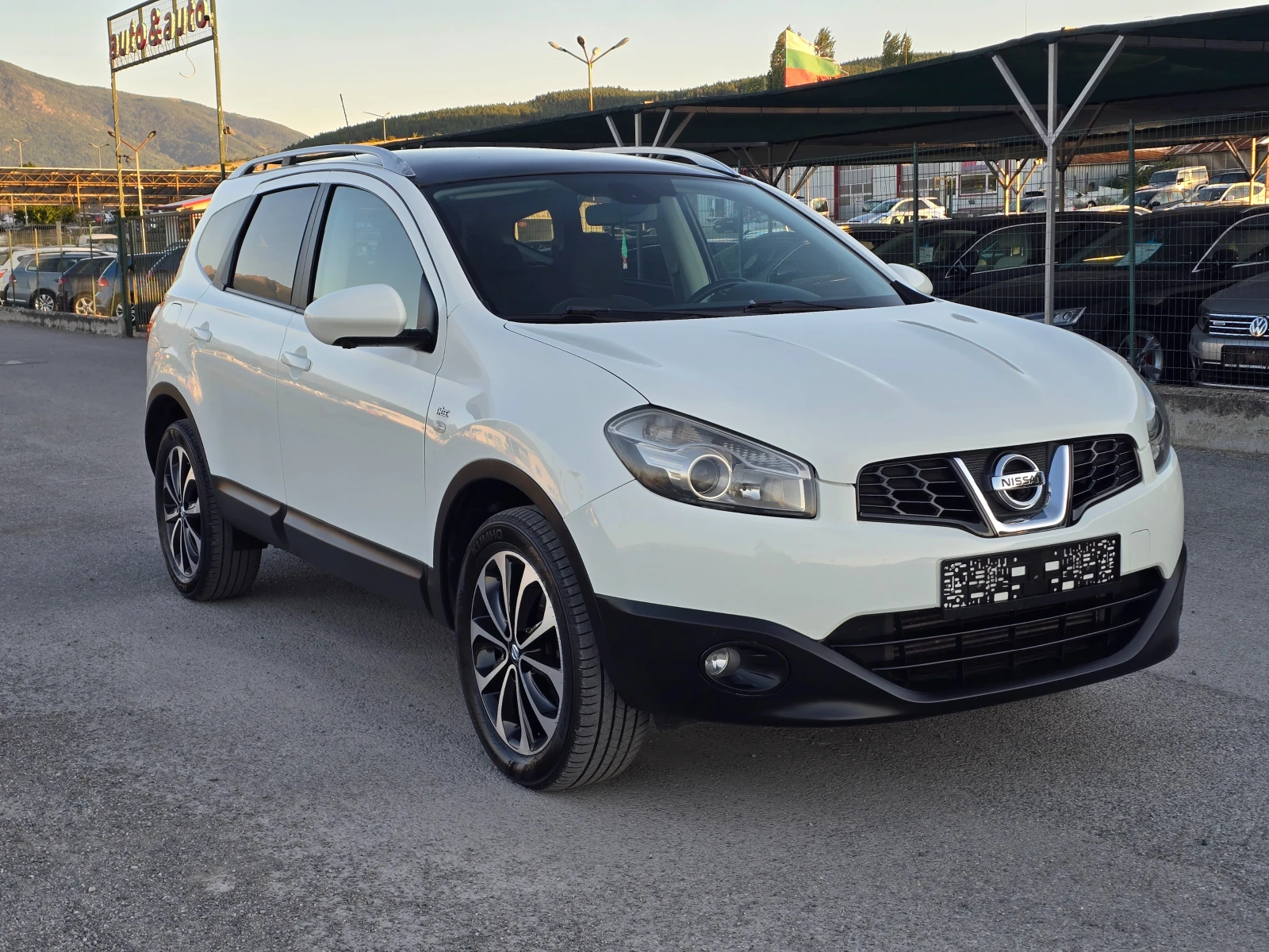 Nissan Qashqai + 2 1.6 DCI / 4x4 / N-TEC / FULL, снимка 3 - Автомобили и джипове - 55679410