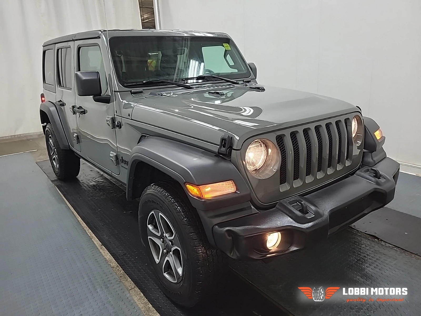 Jeep Wrangler, снимка 2 - Автомобили и джипове - 55928350
