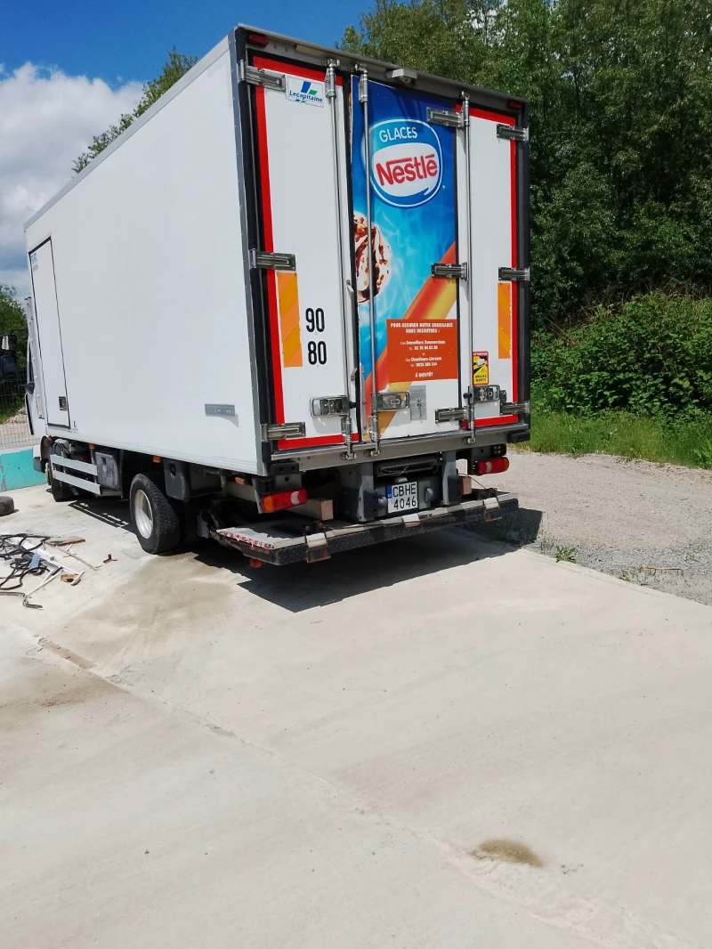 Renault Trafic Хладилен, снимка 4 - Бусове и автобуси - 50291201