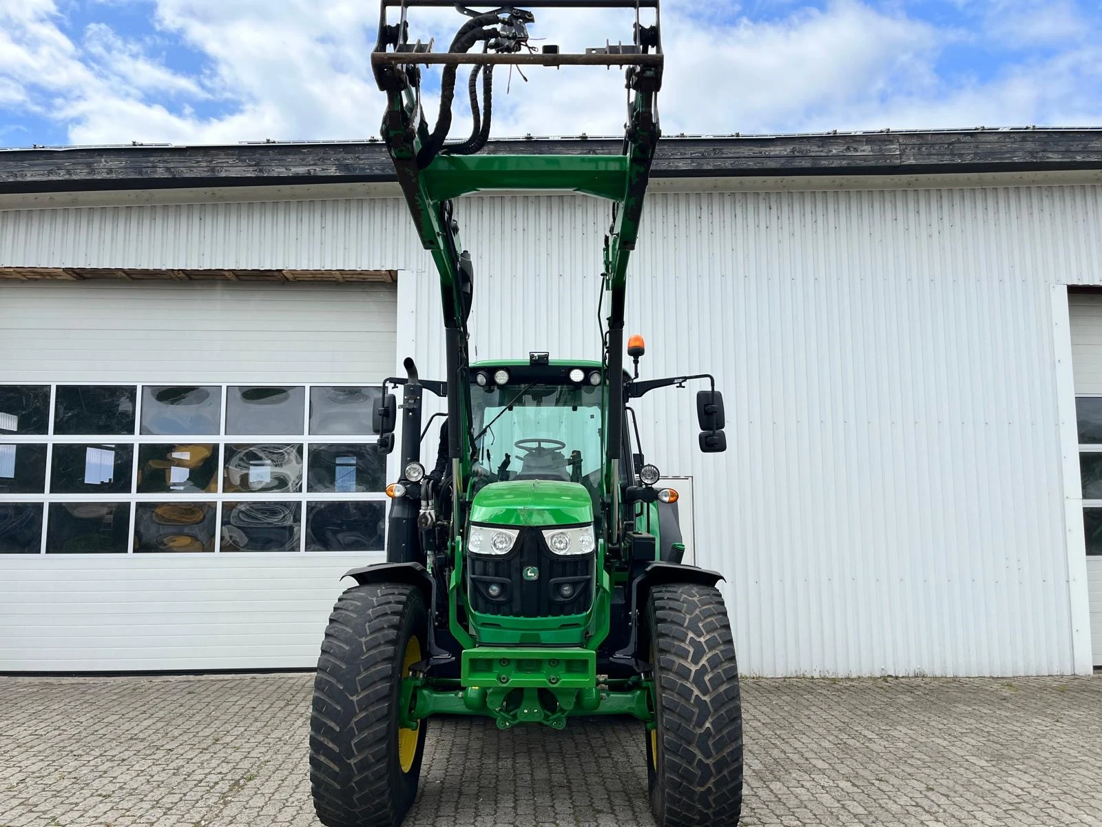 Трактор John Deere 6130M С ТОВАРАЧ ЛИЗИНГ - изображение 5