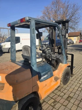 ������� Toyota ����� 5�, 2.5���, ������. | Mobile.bg � ����� ������ 4