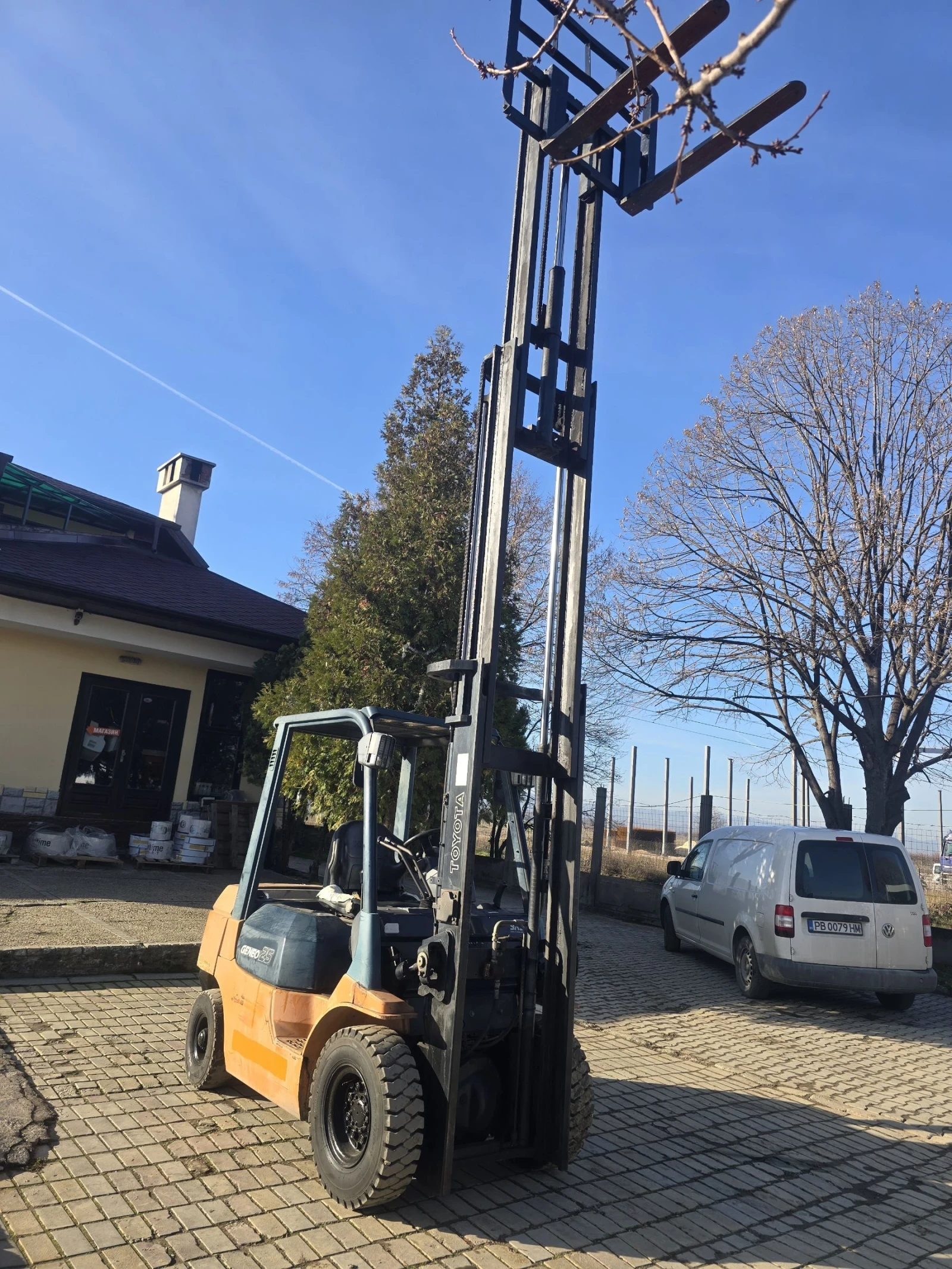 ������� Toyota ����� 5�, 2.5���, ������. | Mobile.bg � ����������� 5