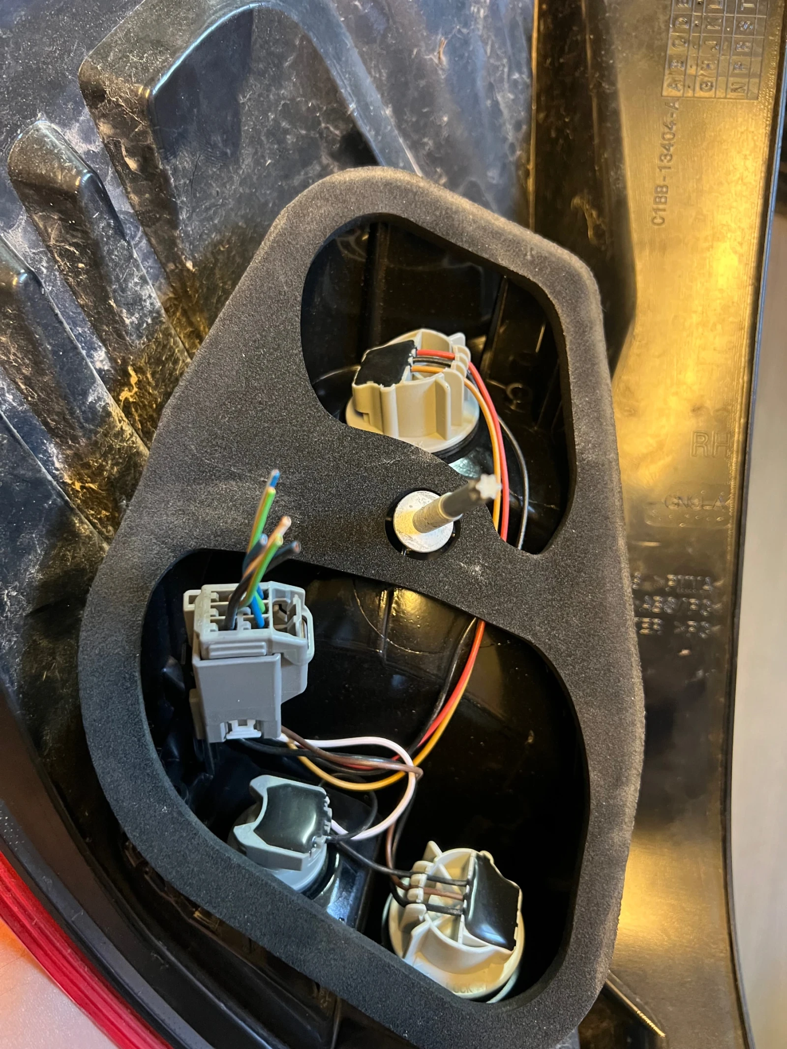 C1BB-13404-AA   Ford Fiesta MK7 facelift 2013-2017. C1BB-13404-AA | Mobile.bg   3