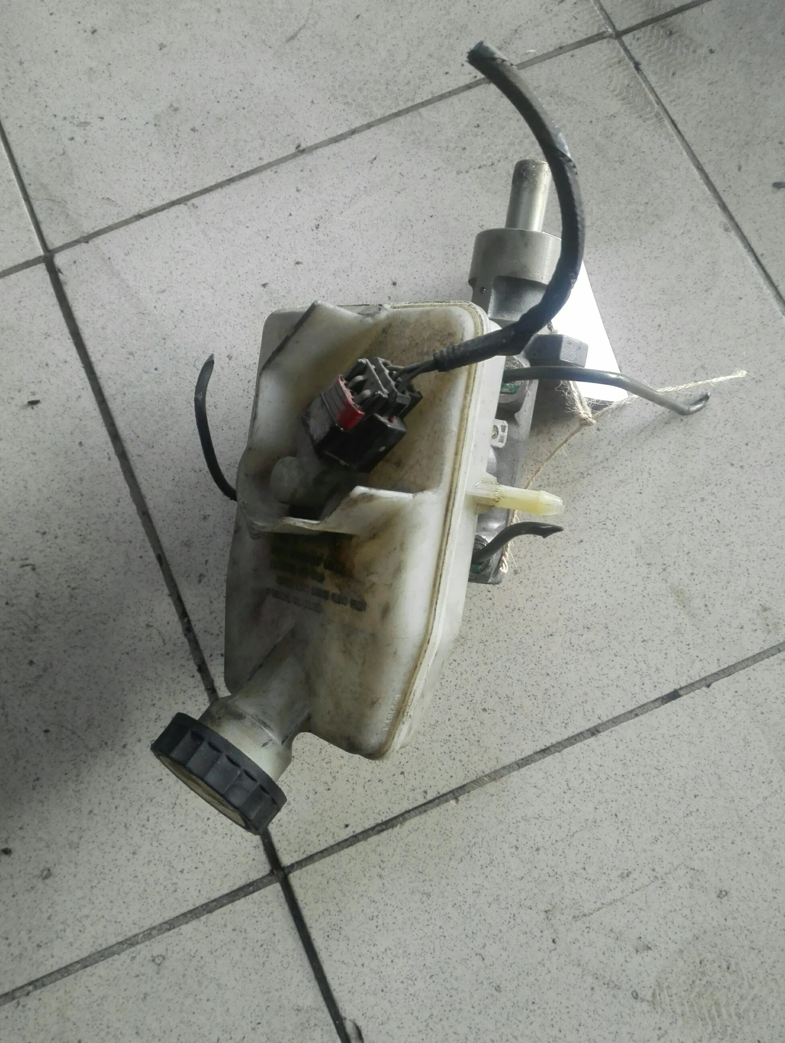 �������� ����� ���� ������� 2.4 (3) | Mobile.bg � ����������� 1