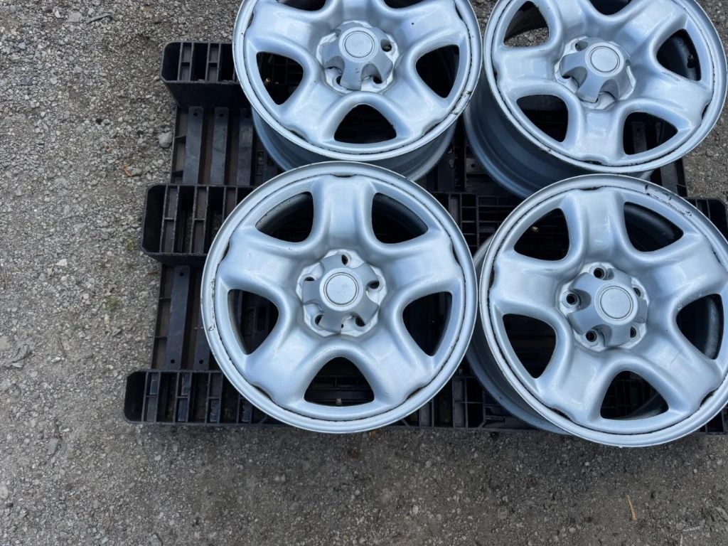 ������ �� Toyota Rav4 | Mobile.bg � ����������� 4