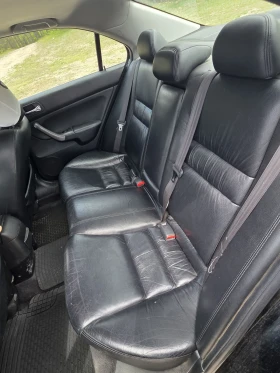 Honda Accord 2.2 i-TDCi 140 hp, снимка 11