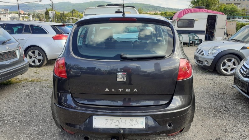 Seat Altea 1.6, снимка 4 - Автомобили и джипове - 45553348
