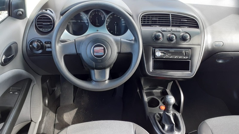 Seat Altea 1.6, снимка 9 - Автомобили и джипове - 45553348