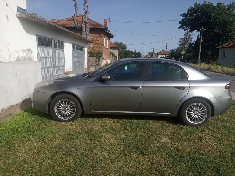 Alfa Romeo 159 1.9 JTDM 8v, снимка 4 - Автомобили и джипове - 47306607