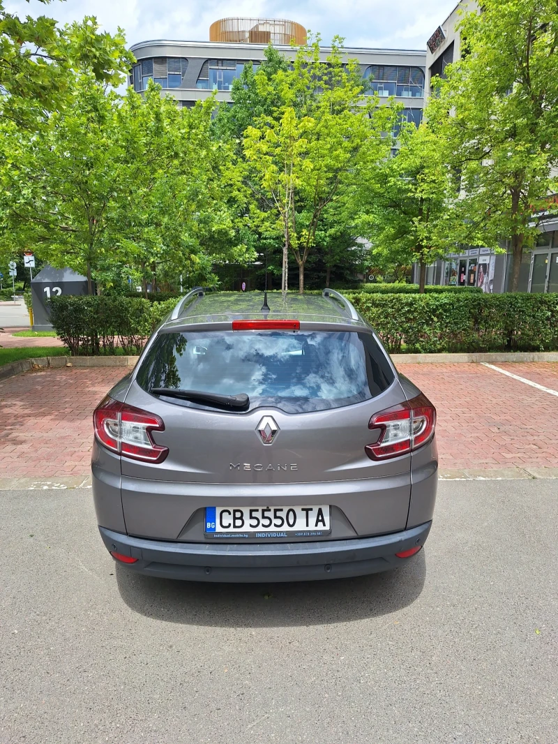 Renault Megane Комби 1.4 турбо 131 к.с, снимка 4 - Автомобили и джипове - 47640989