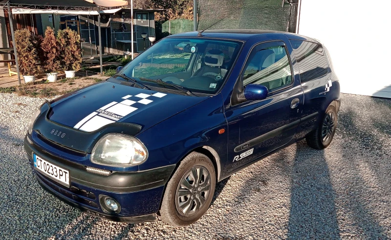 Renault Clio 2 RXE 1.6 90 к.с, снимка 2 - Автомобили и джипове - 47819237