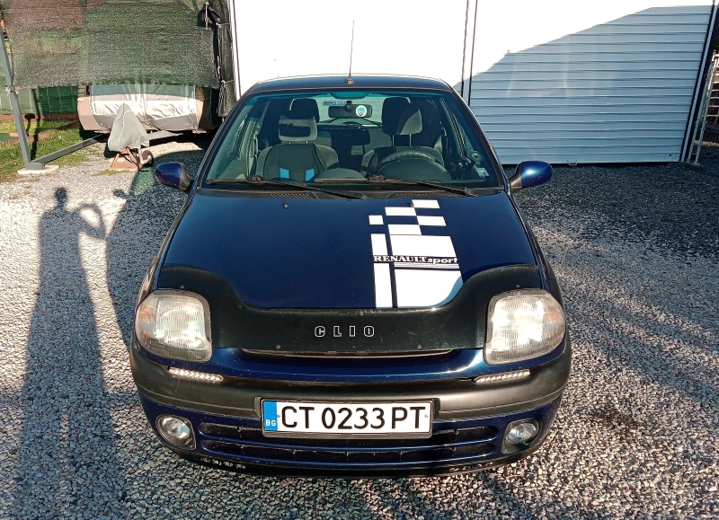 Renault Clio 2 RXE 1.6 90 к.с, снимка 3 - Автомобили и джипове - 47819237