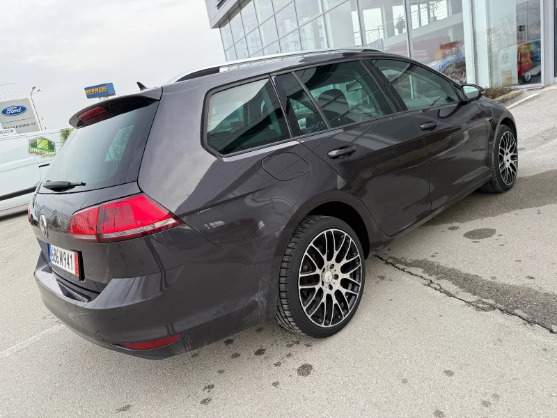 VW Golf 1.6TDI LOUNGE Панорама.Навигация.Германия, снимка 6 - Автомобили и джипове - 49306711