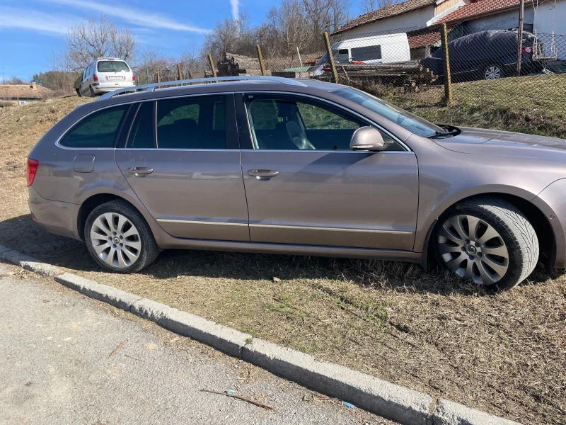 Skoda Superb, снимка 6 - Автомобили и джипове - 49413683