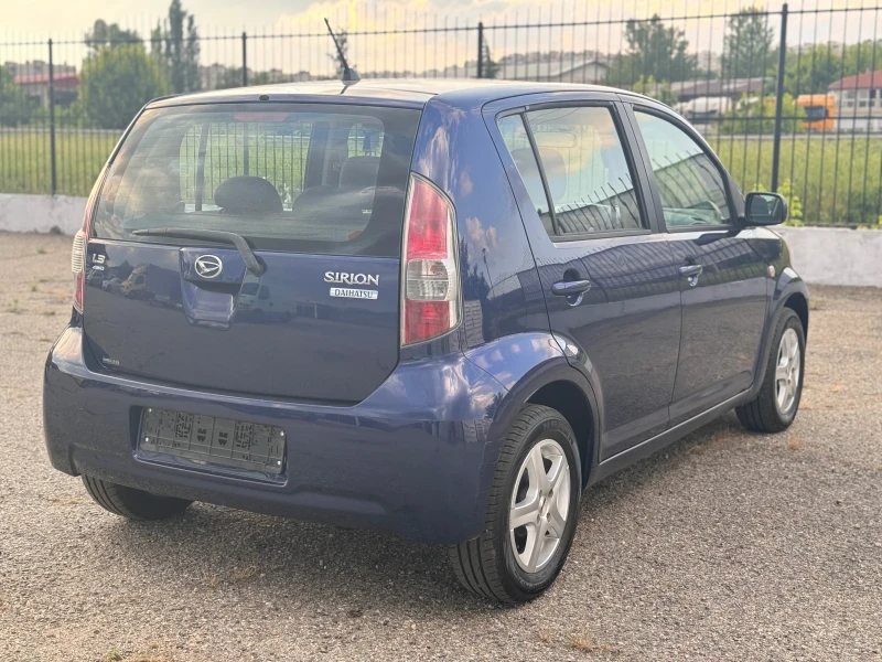 Daihatsu Sirion 4x4, снимка 5 - Автомобили и джипове - 50908542