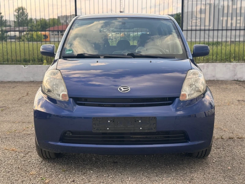 Daihatsu Sirion 4x4, снимка 2 - Автомобили и джипове - 50908542