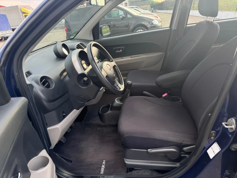 Daihatsu Sirion 4x4, снимка 8 - Автомобили и джипове - 50908542