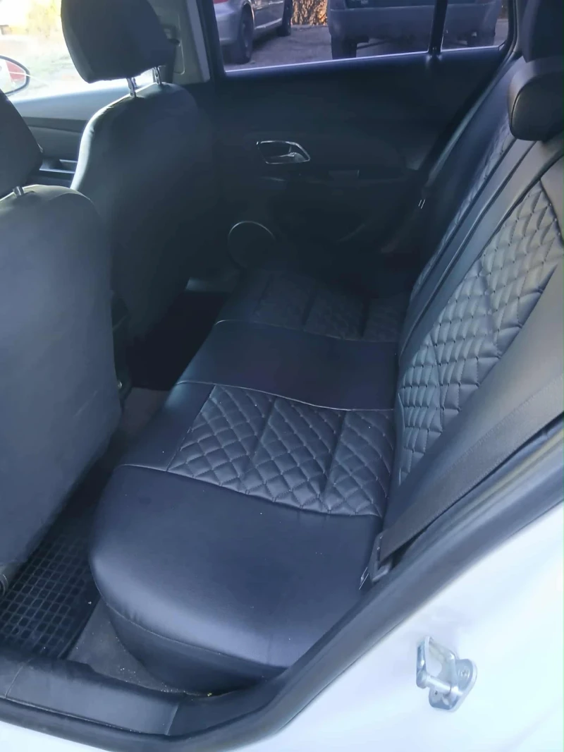 Chevrolet Cruze, снимка 6 - Автомобили и джипове - 52330664