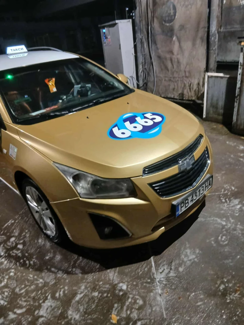Chevrolet Cruze, снимка 2 - Автомобили и джипове - 52330664