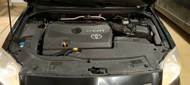 Toyota Avensis, снимка 16 - Автомобили и джипове - 53182049