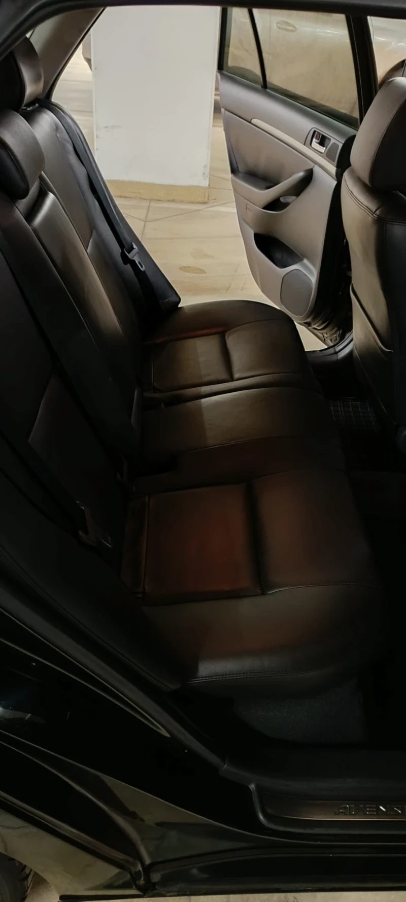 Toyota Avensis, снимка 10 - Автомобили и джипове - 53182049