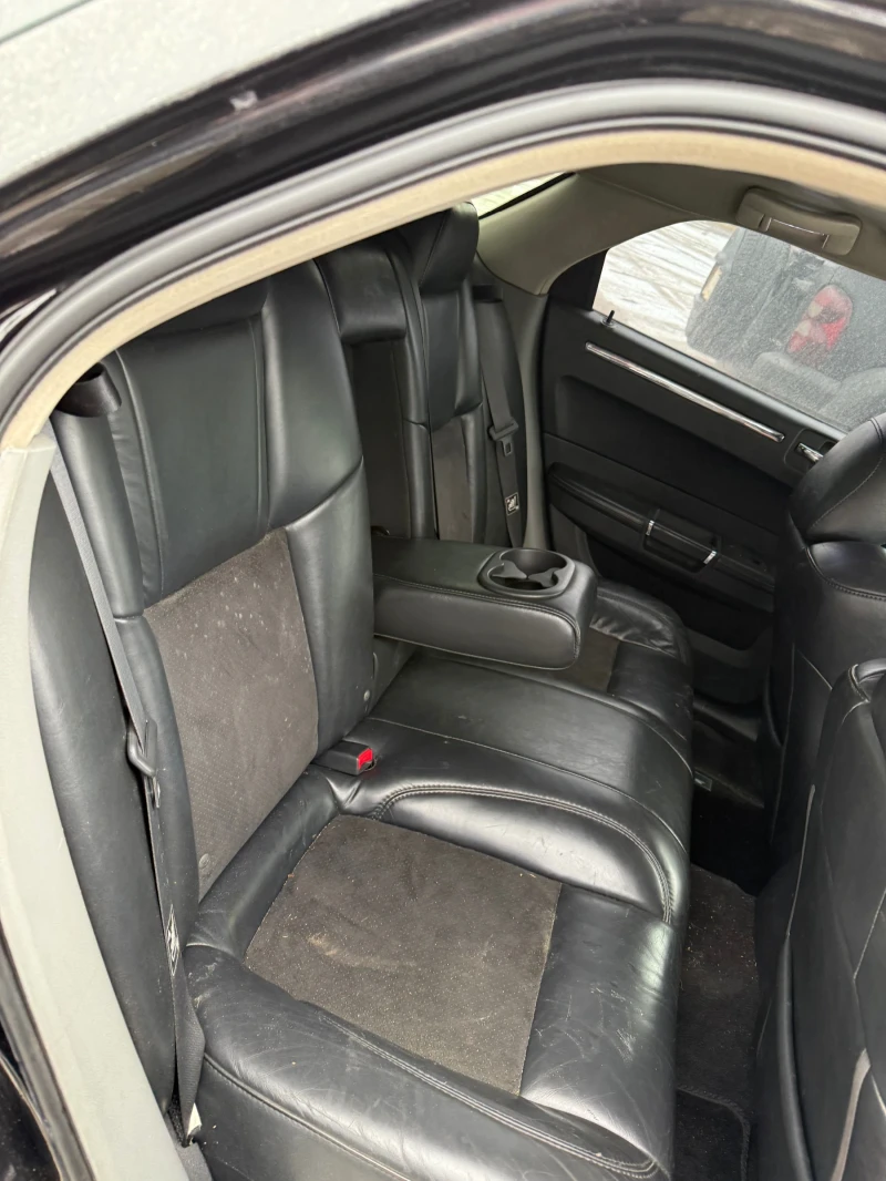 Chrysler 300c 3.0 crd SRT design, снимка 12 - Автомобили и джипове - 53209051