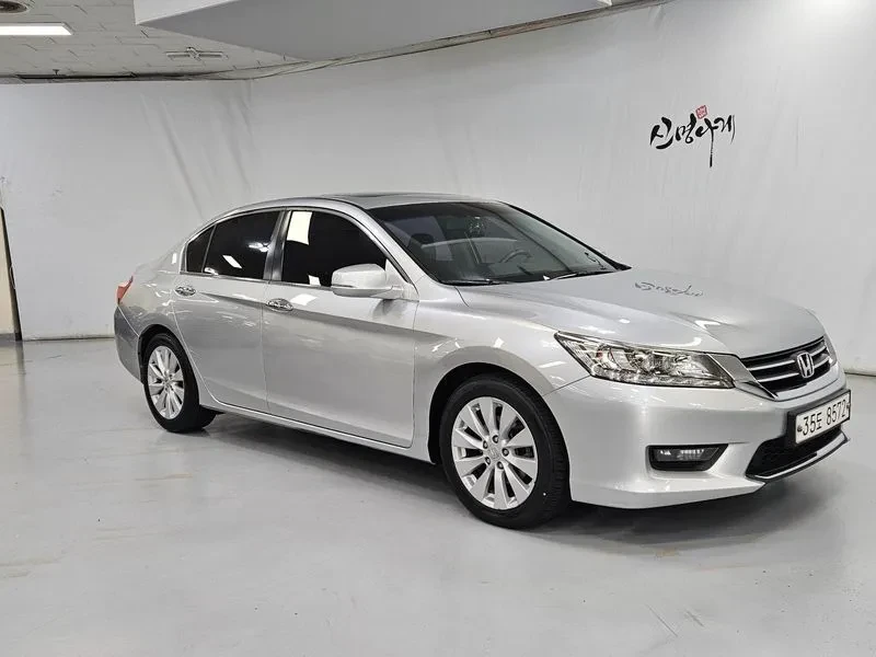Honda Accord 2.4 9Th Gen , снимка 3 - Автомобили и джипове - 55715354
