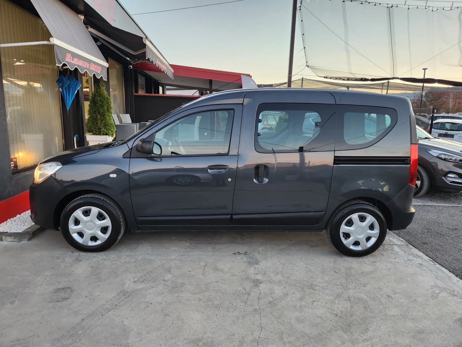 Dacia Dokker 1.5DCI-90к.с EURO 5b-НАВИГАЦИЯ-ШВЕЙЦАРИЯ - изображение 5