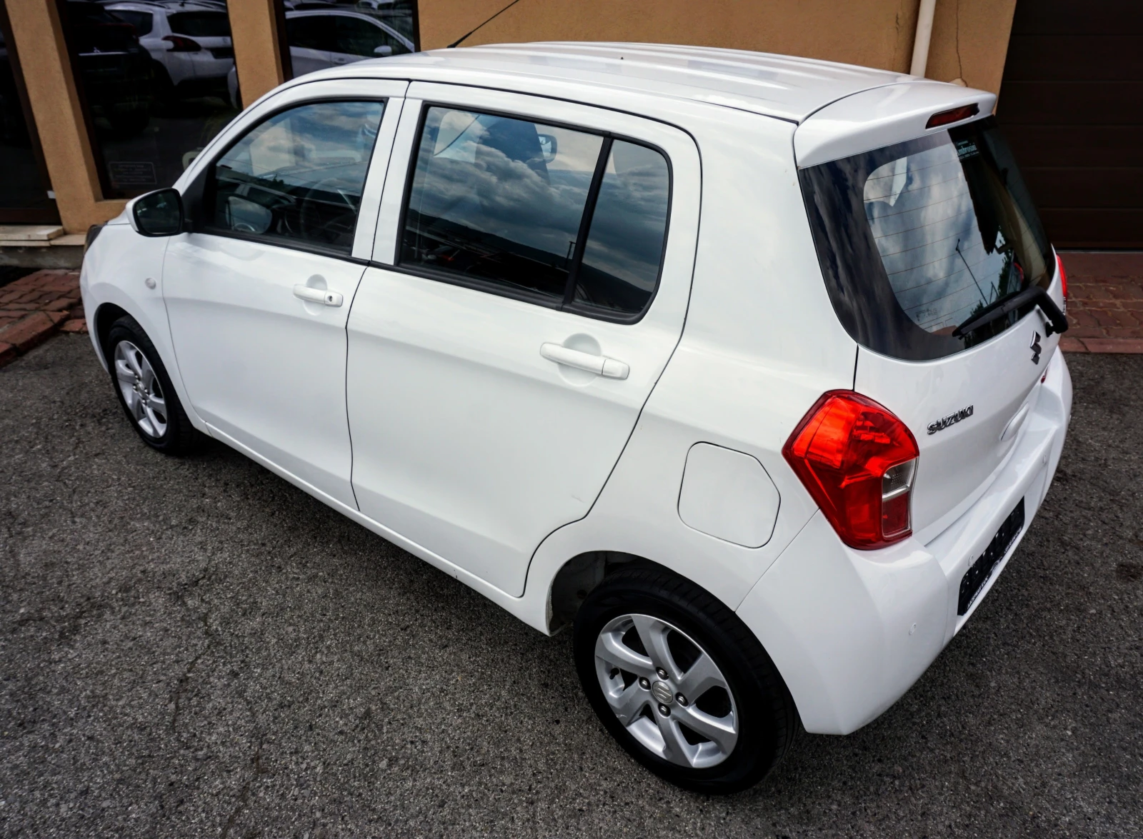 Suzuki Celerio 1.0I EASY  - изображение 4