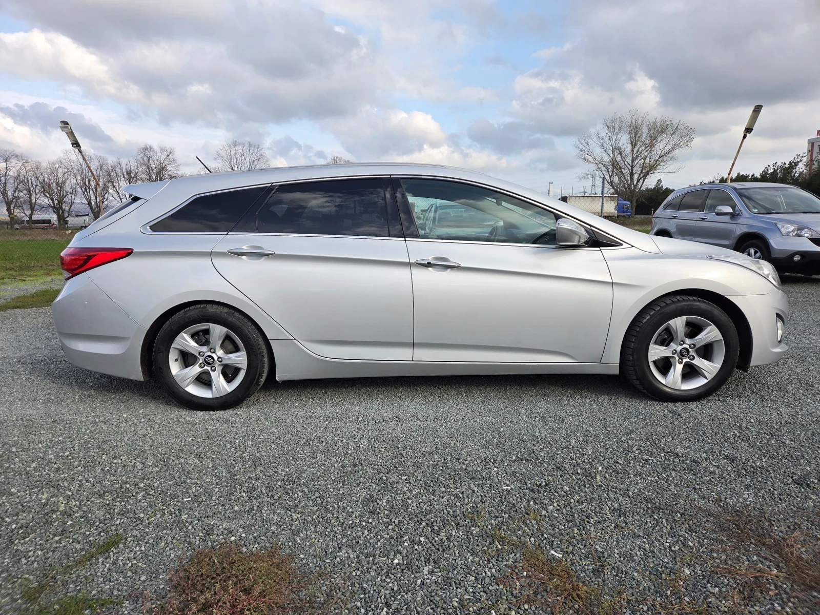 Hyundai I40 2.0i LPG - изображение 3