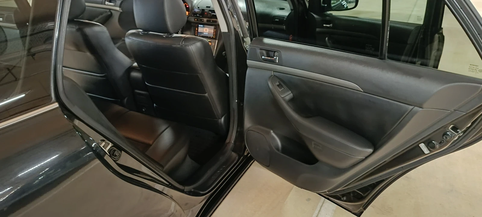 Toyota Avensis  - изображение 6