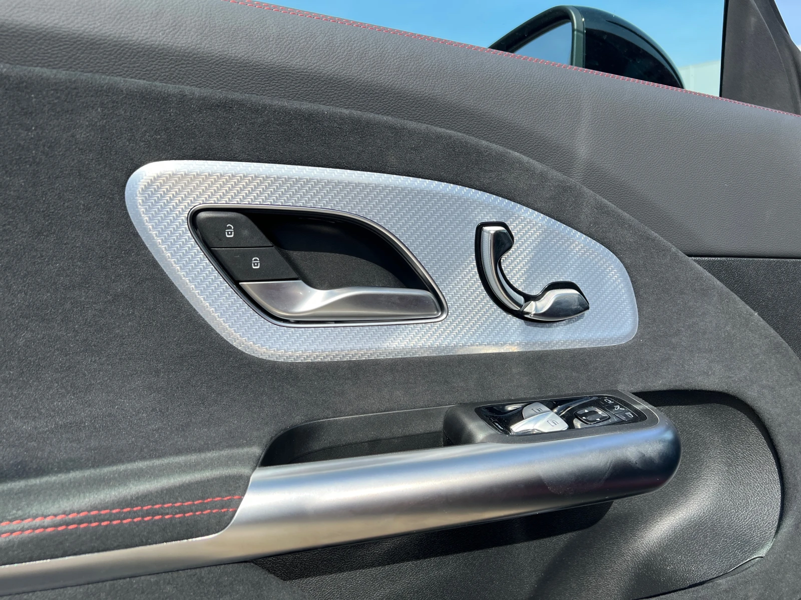 Mercedes-Benz CLA 220 4MATIC, снимка 10 - Автомобили и джипове - 53647209